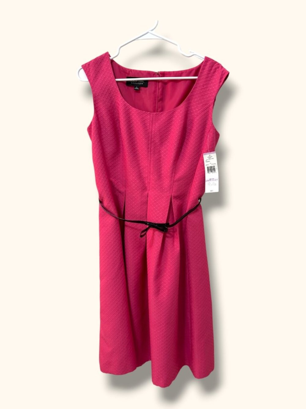 Black Label Evan-Picone Dress Womens 6 Pink Textured Fit Flare Sleeveless Belt